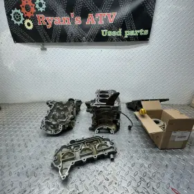 420090350 Can-am Oem 17-25 Maverick X3 Turbo R Rr Engine Block Crankcase Cases 420090350 Can-am Oem 17-25 Maverick X3 Turbo R Rr Engine Block Crankcase Cases