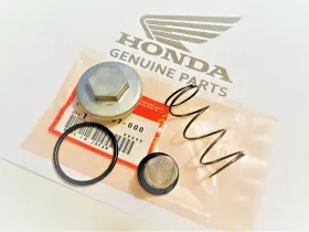 Genuine Honda 383/107 Cb100 Cl100s Sl100 Xl100 74-8 Oil Cap-gasket-spring-screen Oem