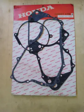 Honda 061a0-ks7-000 Misc. Cr250r 1984 1985 1986 Gaskets From Broken Set
