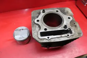 Honda 12100-ha7-770 1987 Fourtrax Foreman 350 Engine Cylinder And Wiseco 10.25 1 82mm Piston