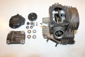 Honda 12200-vm6-000 1985 Fourtrax 125 Engine Top End Cylinder Head Valves