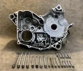 14001-0015 Kawasaki 06 Brute Force 750 4x4i Left Crankcase Center Crank Case Kvf750