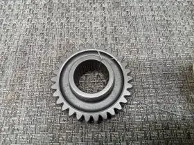 0452530 Polaris 2005 Phoenix Transmission Tranny Gear Used