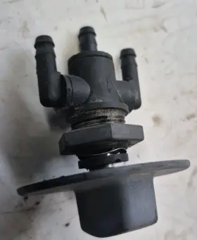 100-2036 Polaris Oem Magnum Xplorer Scrambler Trail Boss 3 Way Fuel Shutoff Valve 7052154
