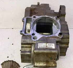 Polaris Bjr#4677 05-07 Predator 500 Engine Cases Set Crankcases Threads Are Good Oem