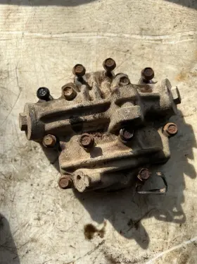 Suzuki 11100-18911 Lt 125 Quadrunner Head Cylinder Cover 1985-1987 Good