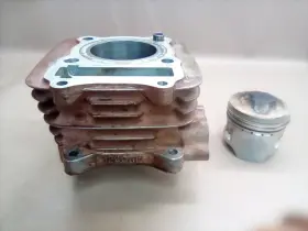 Suzuki 11210-01400 1987 Lt 125 Quad Runner 57mm Engine Cylinder Jug And Piston