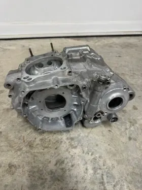 Suzuki 11301-07812 2003-2008 Ltz400 Quadsport Oem Engine Cases Crankcase