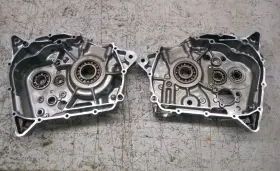 Suzuki 11301-22823 Quadsport 230 Lt230s 85-88 Engine Crank Case Crankcase Set