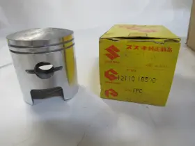 12110-18500 Suzuki Nos Oem Piston Std 1970-1972 T350 Rebel 12110-18500 Suzuki Nos Oem Piston Std 1970-1972 T350 Rebel