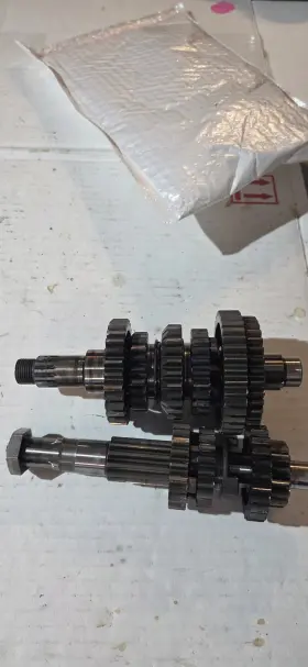 Suzuki 24120-18a01 1991 Quadrunner 230 Lt230e 2x4 Oem Transmission Tranny Gears