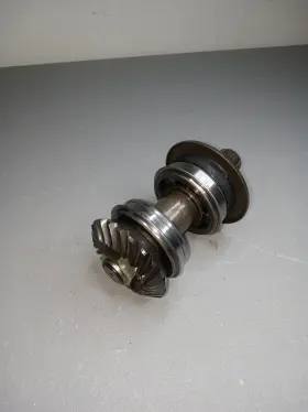 Suzuki 24911-05g00 04 Ozark 250 2x4 Transmission Bevel Gears Output Shaft Ltf250
