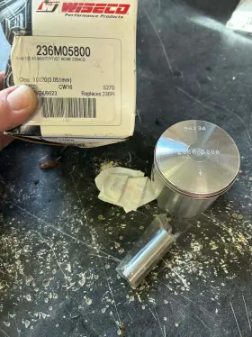 Wiseco 236m05800 Yamaha At2 At3 Dt125 It125 Mx125 Piston 2mm 58mm Bore