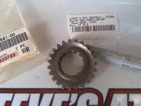10v-15641-00-00 Yamaha Nos Gear Kick Yfs200 Blaster Ttr125