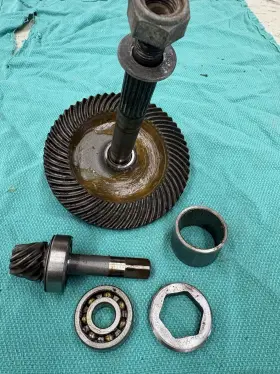15l-46121 Yamaha 15l-46121. 3l5-46110 Qt50 Ring And Pinion Gear Rearend Differential