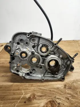 16363-494735 Yamaha Blaster 200 Right Main Center Engine Crank Case 16363-494735 Yamaha Blaster 200 Right Main Center Engine Crank Case