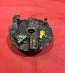Yamaha 1mt-25150-00-00 #2 1987 Moto-4 Yfm350 Yfm 350 Right Front Brake Plate