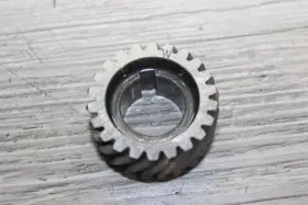 Yamaha 2jk-16111-01-00 1997 Blaster 200 Yfs200 Crankshaft Crank Shaft Primary Drive Gear