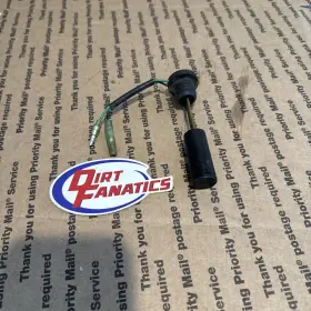 2xj-85720-04-00 Yamaha Blaster 200 Yfs200 Oil Tank Cap Sensor Floater Oem Plastic Engine Motor