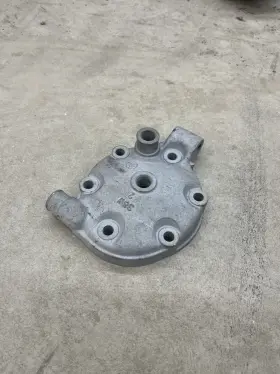 Yamaha 38w-1111-00 Ytz250 Ytz 250 Tri-z 85-86 Cylinder Head Top End Cap Oem