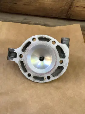 Yamaha 38w-11111-00-00 Triz 250 Engine Cylinder Head Top End Cap Tri Z250 Ytz250 Oem