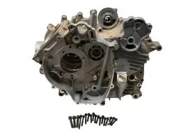 5km-15100-00-00 Yamaha 02 Grizzly 660 4x4 Crankcase Center Crank Case Yfm660f