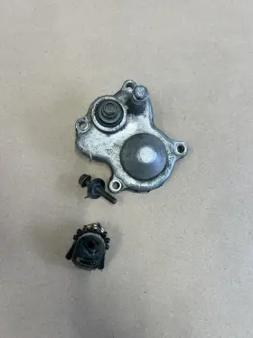 Yamaha 5km-18129-01-00 2004 Rhino 660 4x4 Shift Shaft Cover And Hardware B695