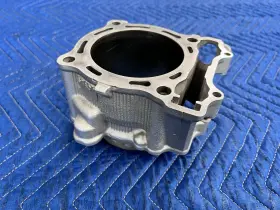 Yamaha 5ta01 Yfz450 Oem Cylinder Carb Model 450f Stock Bore