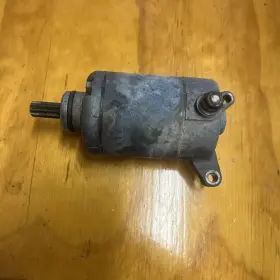 5tg-81890-00-00 Yamaha 5tg-13161-00-00 2004-2013 Yfz450 Starter Oem