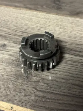 5tg-17251-00-00 Yamaha Yfz 450 5th Gear Wheel 21t