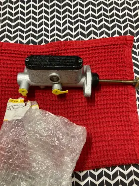 Yimatzu 7030-081200 Master Cylinder For Cfmoto Uforce 550 800 Cf800uu-a U5 U8 7030-081200-10000
